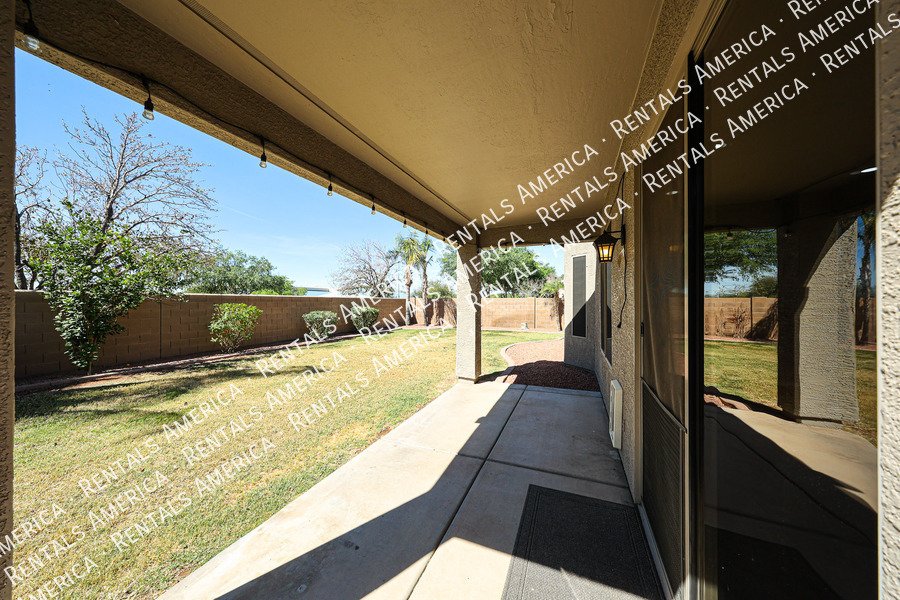 Beautiful 3 bdrm + Den home in Augusta Ranch property image