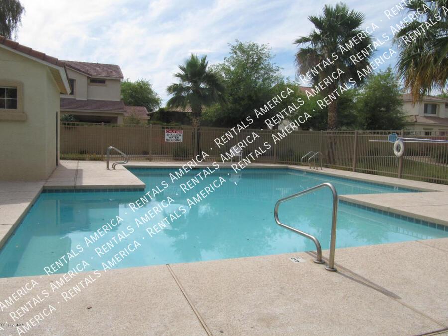 Beautiful 3 bedroom Home in Amberly Lane!! property image