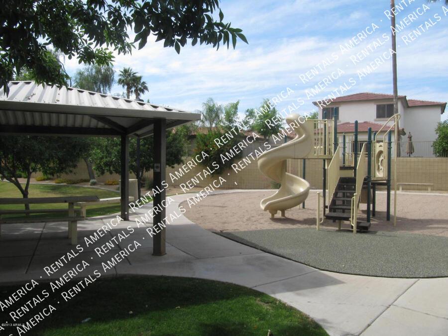 Beautiful 3 bedroom Home in Amberly Lane!! property image