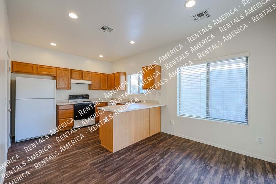 Beautiful 3 bedroom Home in Amberly Lane!! property image