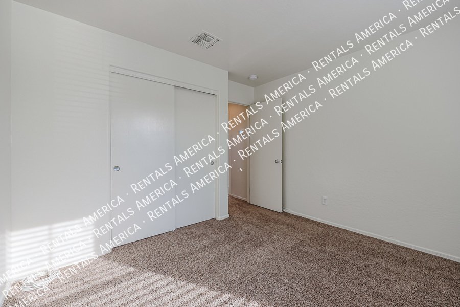 Beautiful 3 bedroom Home in Amberly Lane!! property image