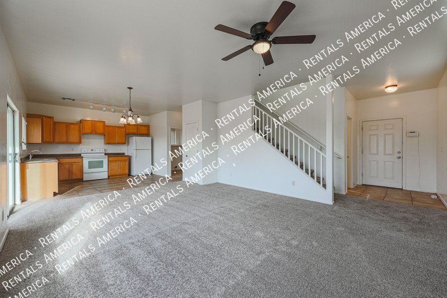 Great Location ~ Near New Shopping Plaza w/Restaurants & 202 FWY property image