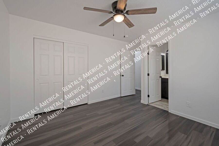 Beautiful Single-Level with Modern Upgrades -MI Special $300 OFF March property image