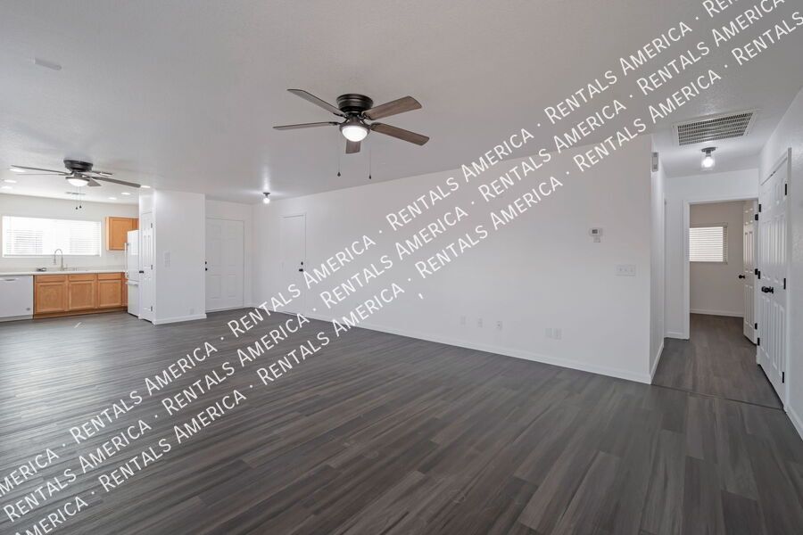 Beautiful Single-Level with Modern Upgrades -MI Special $300 OFF March property image