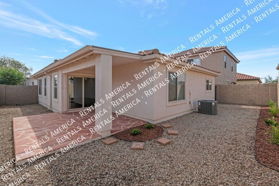 Beautiful Single-Level with Modern Upgrades -MI Special $300 OFF March property image