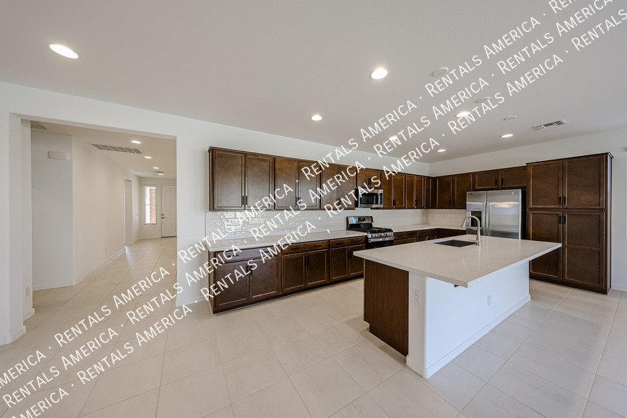 New Build 4 Bed 3 Baths Move in Special! property image