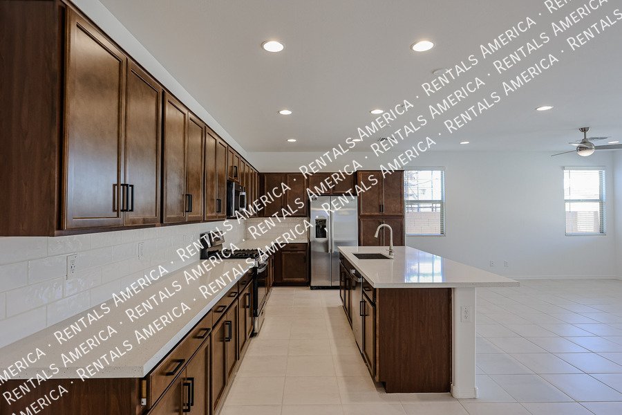 New Build 4 Bed 3 Baths Move in Special! property image