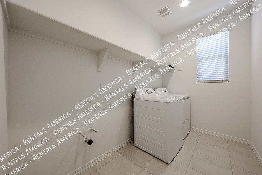 New Build 4 Bed 3 Baths Move in Special! property image