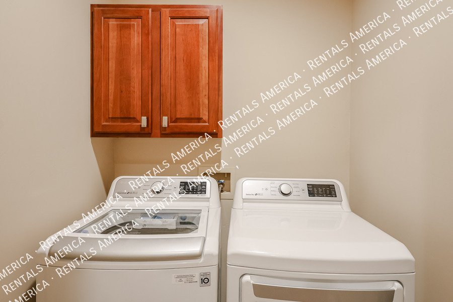 Available! 2 Bath 2 Bed Condo in Carefree property image