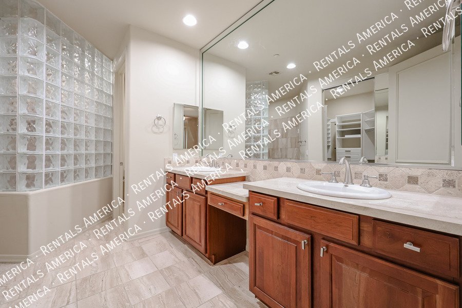 Available! 2 Bath 2 Bed Condo in Carefree property image