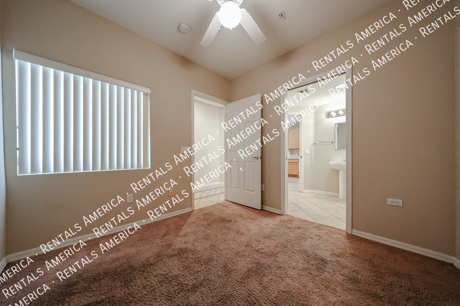 Beautiful 2 Bedroom & Bath Condo On The Waterfront! Must See! property image