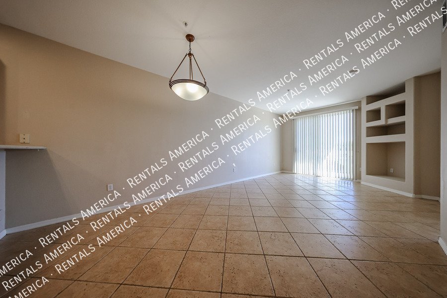 Beautiful 2 Bedroom & Bath Condo On The Waterfront! Must See! property image