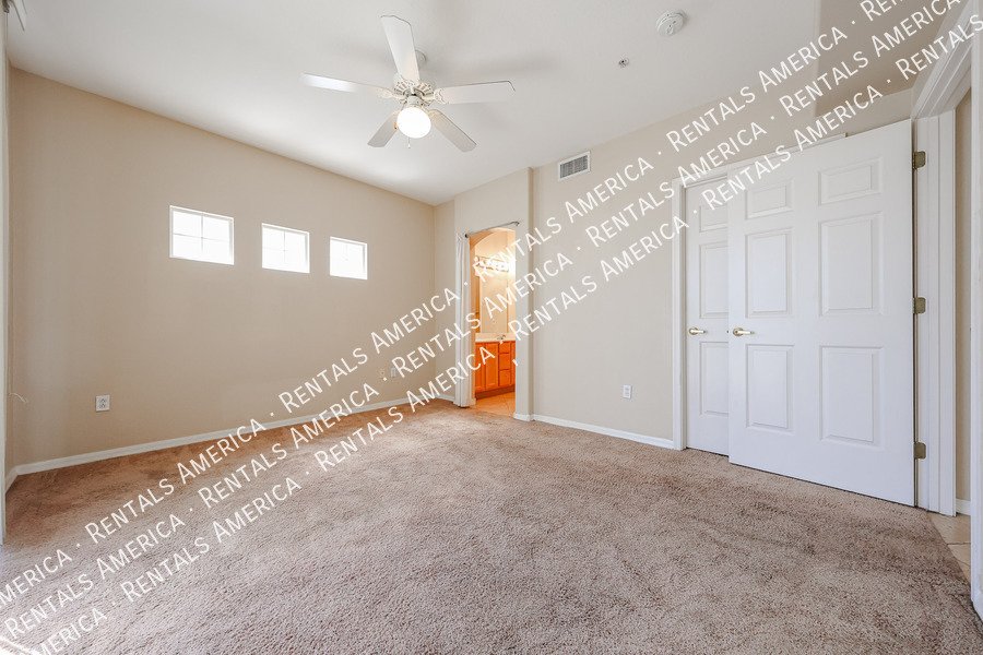 Beautiful 2 Bedroom & Bath Condo On The Waterfront! Must See! property image