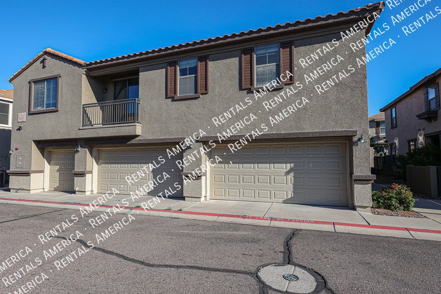 MOVE IN SPECIAL property image