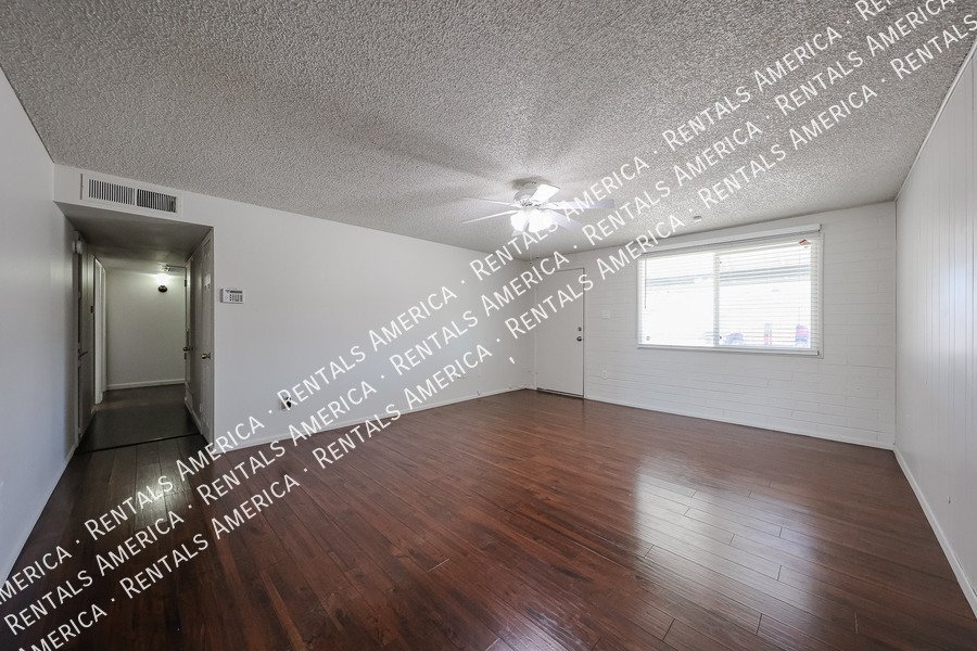 Available! 3 bed 2 bath No HOA property image
