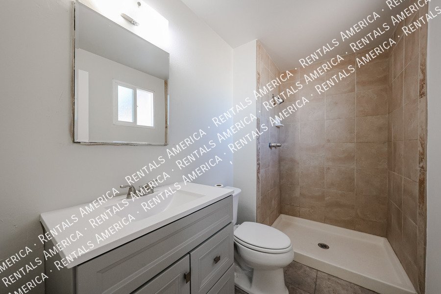 Available! 3 bed 2 bath No HOA property image