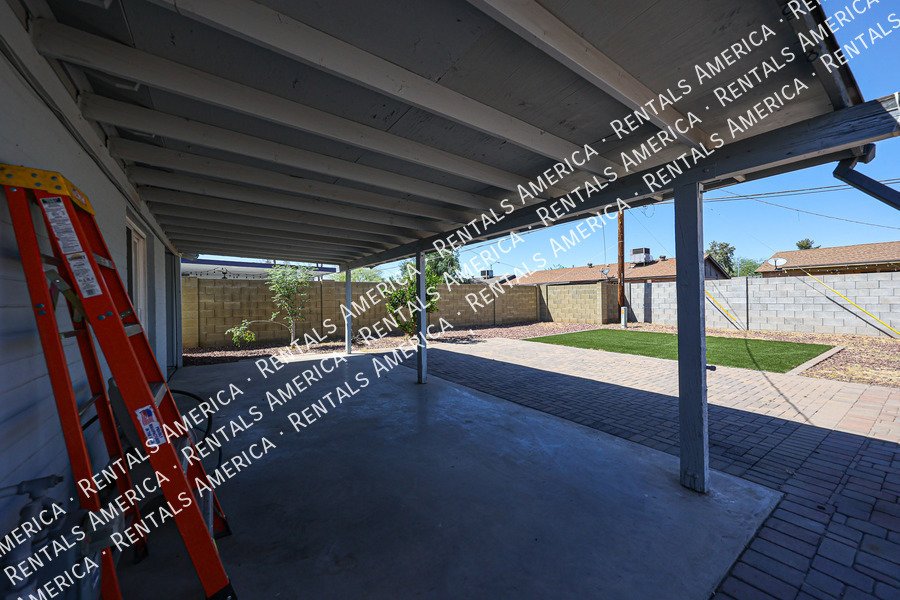 Available! 3 bed 2 bath No HOA property image