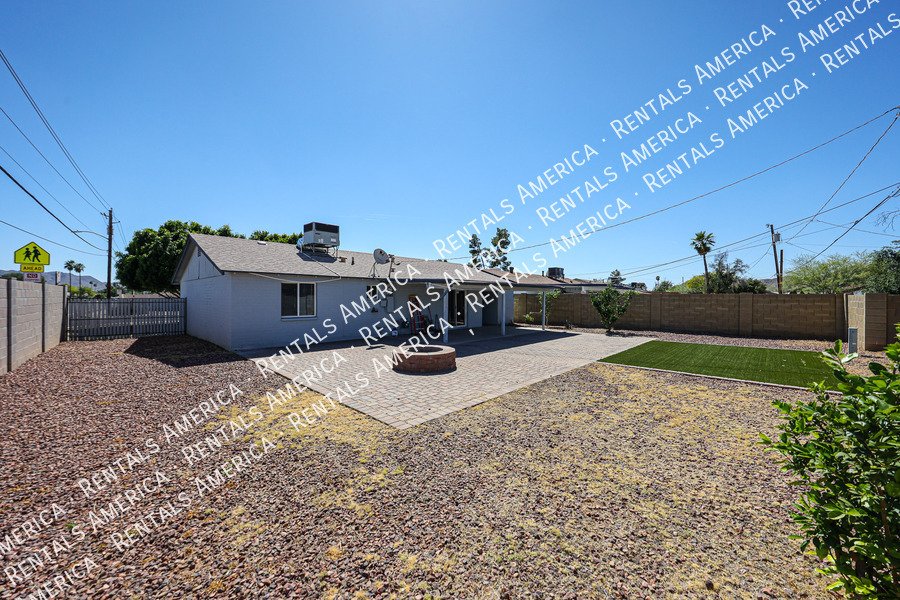Available! 3 bed 2 bath No HOA property image