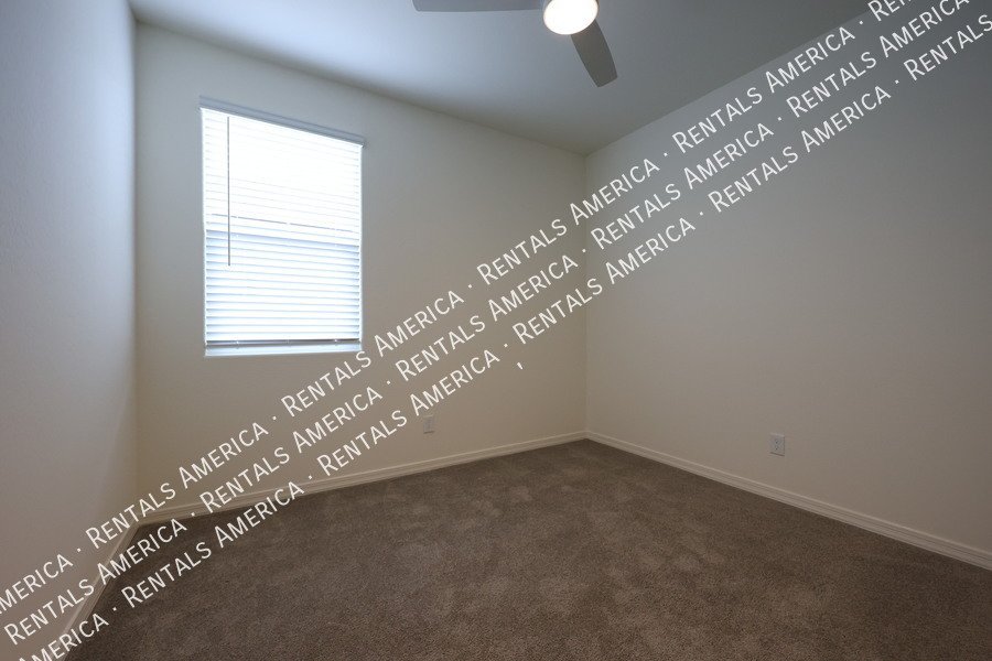 1142 E Westwood Dr property image