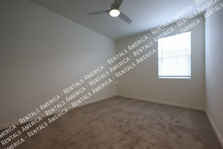 1142 E Westwood Dr property image