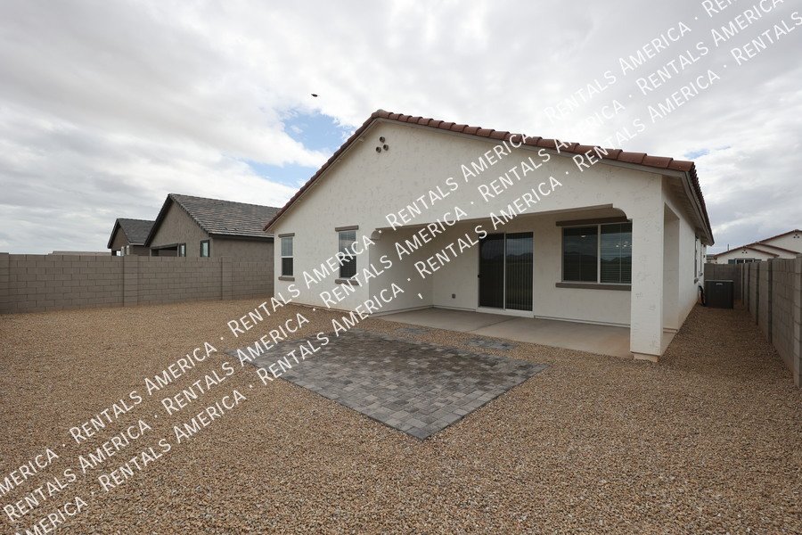 1142 E Westwood Dr property image