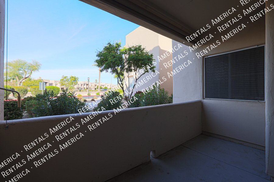 Beautiful 2BR/2BA 1st Floor Condo in North Scottsdale property image