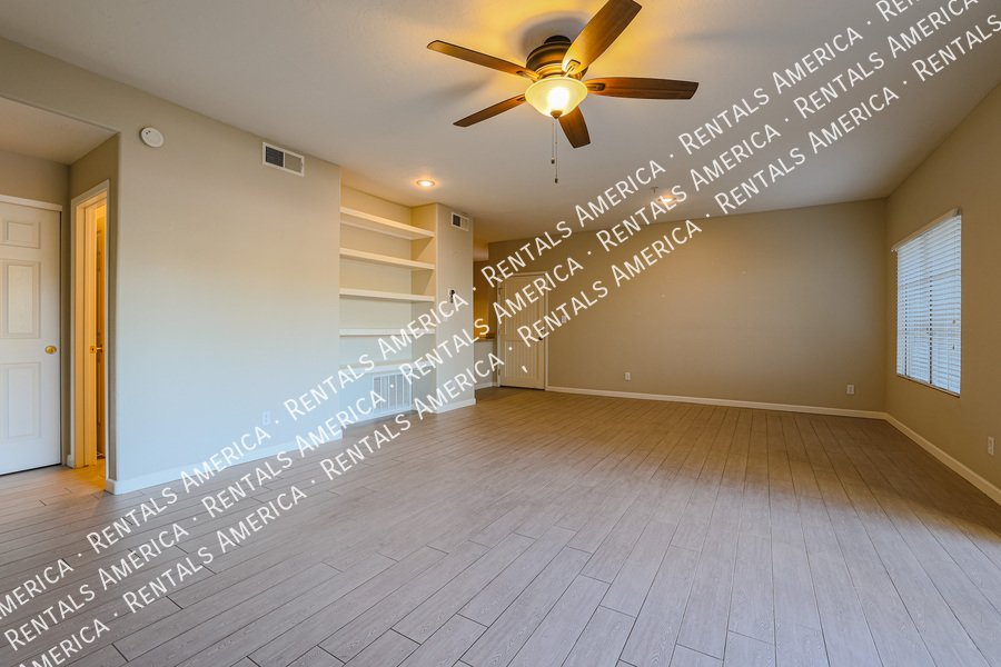 Beautiful 2BR/2BA 1st Floor Condo in North Scottsdale property image