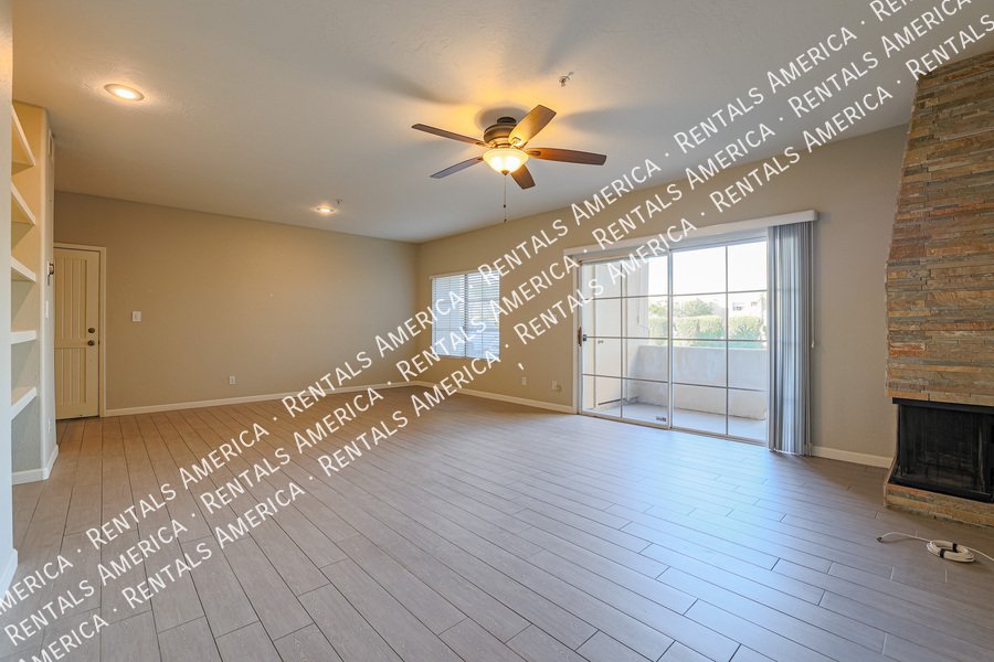 Beautiful 2BR/2BA 1st Floor Condo in North Scottsdale property image