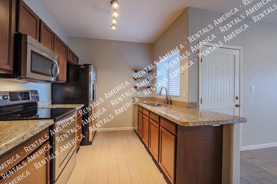 Beautiful 2BR/2BA 1st Floor Condo in North Scottsdale property image