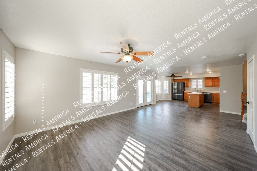 Great Tempe home with a pool! property image