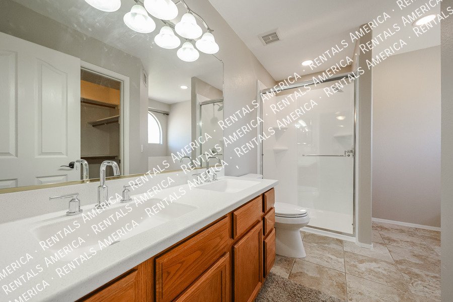 Great Tempe home with a pool! property image