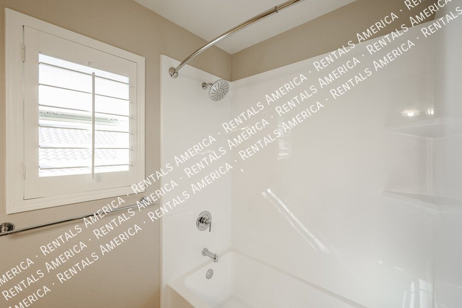 Great Tempe home with a pool! property image