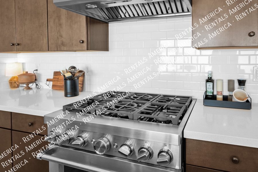 Fantastic Beautiful Homes with Many upgrades property image