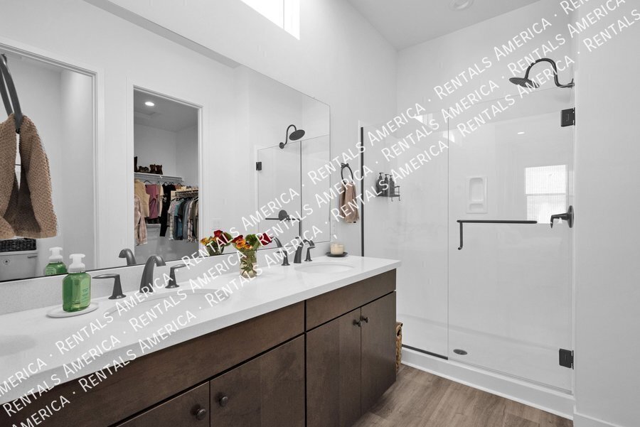 Fantastic Beautiful Homes with Many upgrades property image