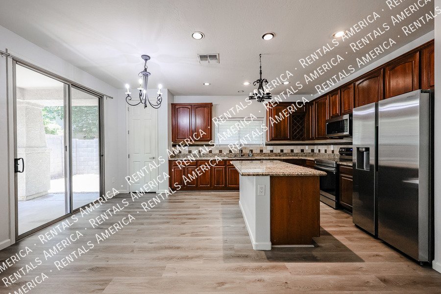 Ocotillo & Rittenhouse 4-bedrom 3 bath property image
