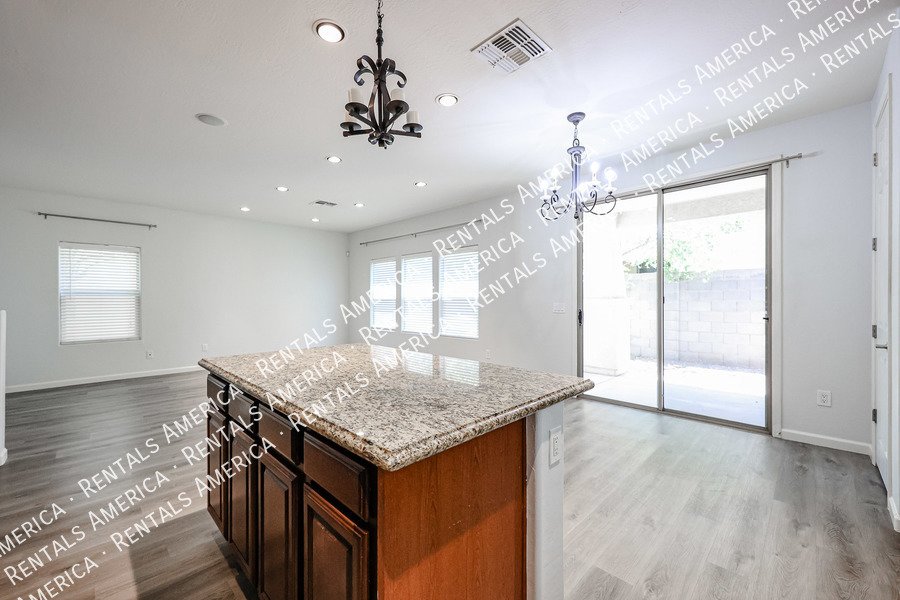 Ocotillo & Rittenhouse 4-bedrom 3 bath property image