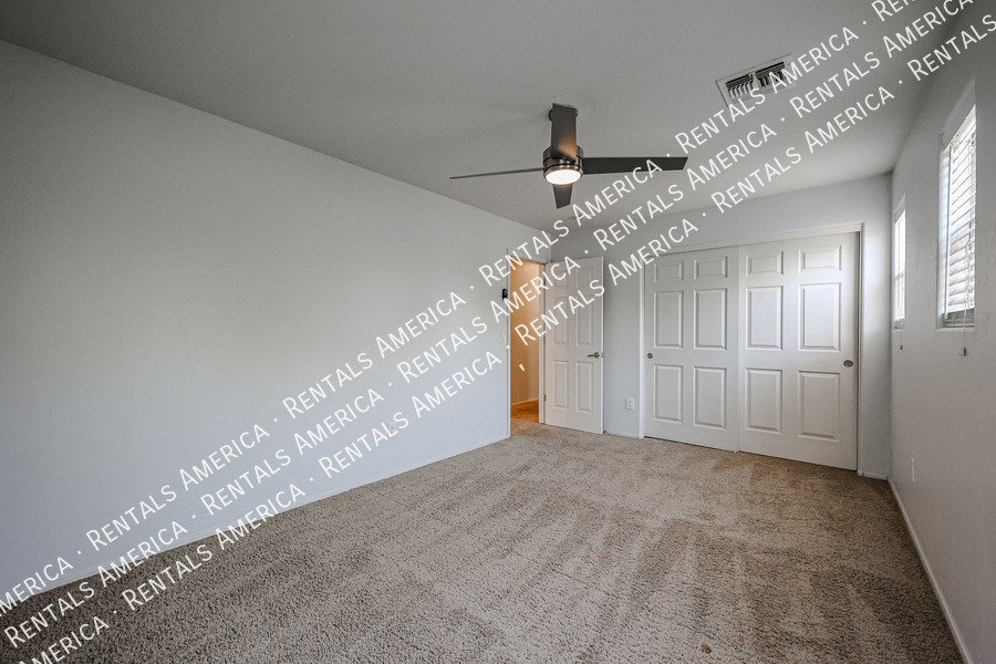 Ocotillo & Rittenhouse 4-bedrom 3 bath property image