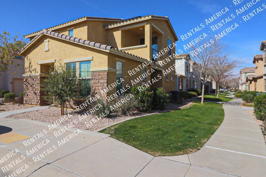 Beautiful 3 bedroom home in Sierra Montana Community! property image