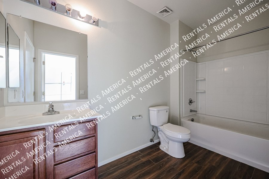 1255 S Rialto property image