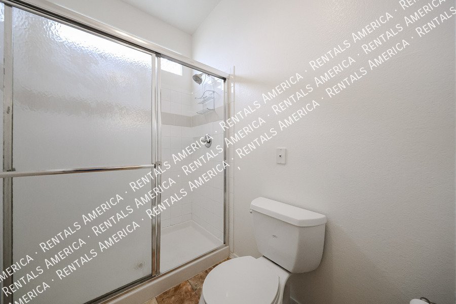 5303 N 7th St property image