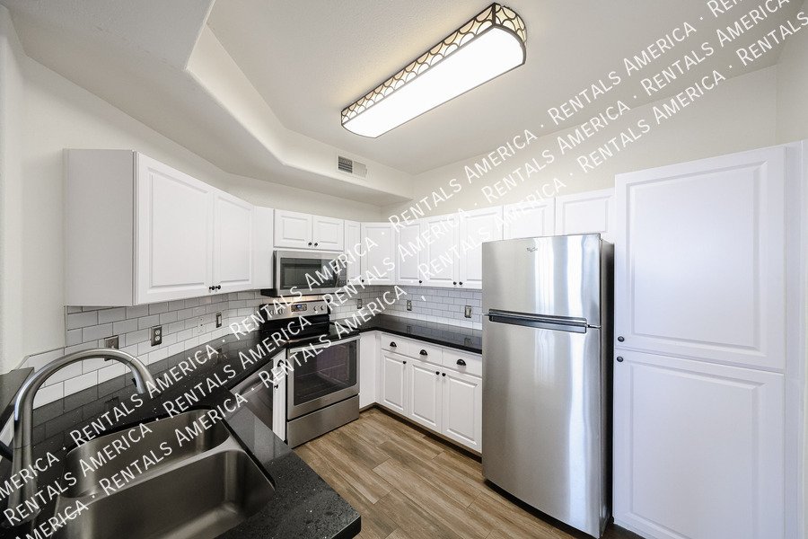 5303 N 7th St property image