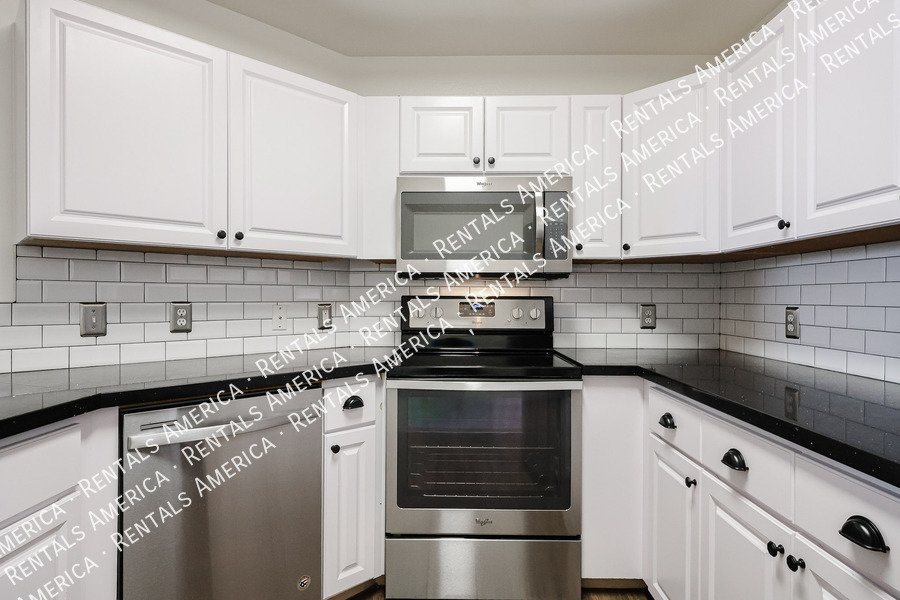 5303 N 7th St property image
