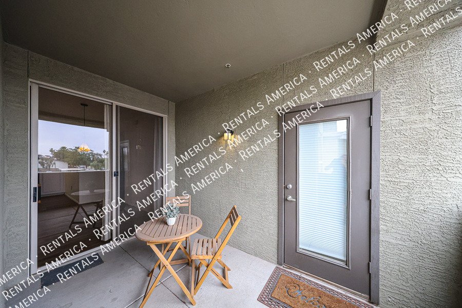 5303 N 7th St property image