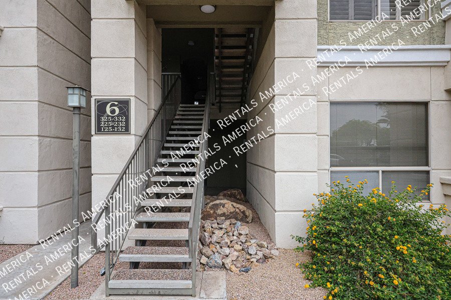 5303 N 7th St property image