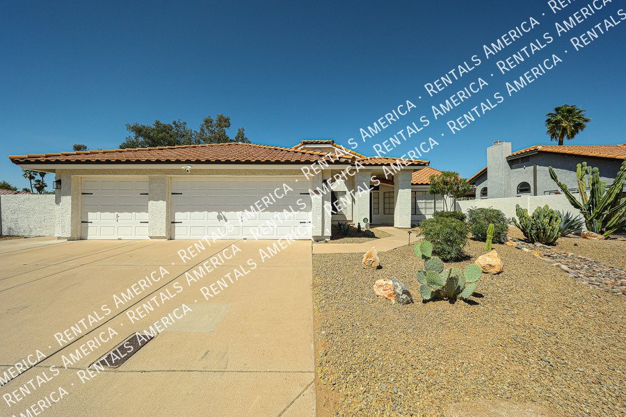Beautifully Renovated 3-bed, 2-bath in Paradise Valley property image