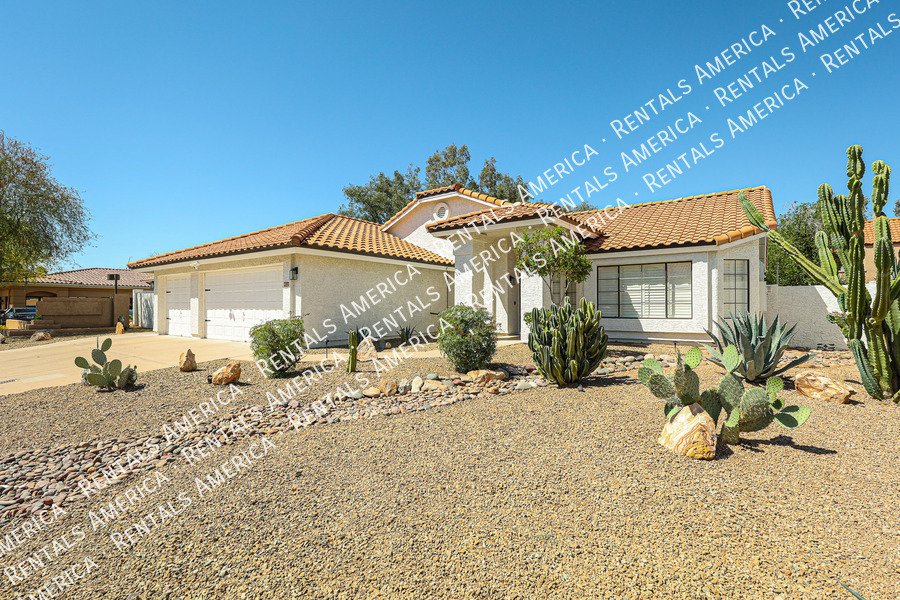 Beautifully Renovated 3-bed, 2-bath in Paradise Valley property image