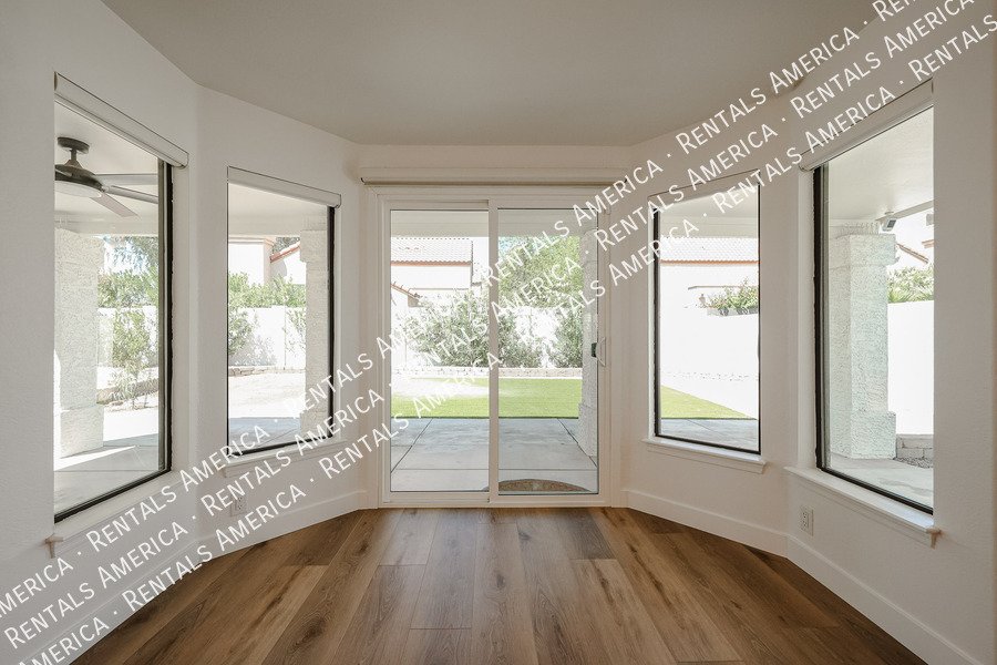 Beautifully Renovated 3-bed, 2-bath in Paradise Valley property image