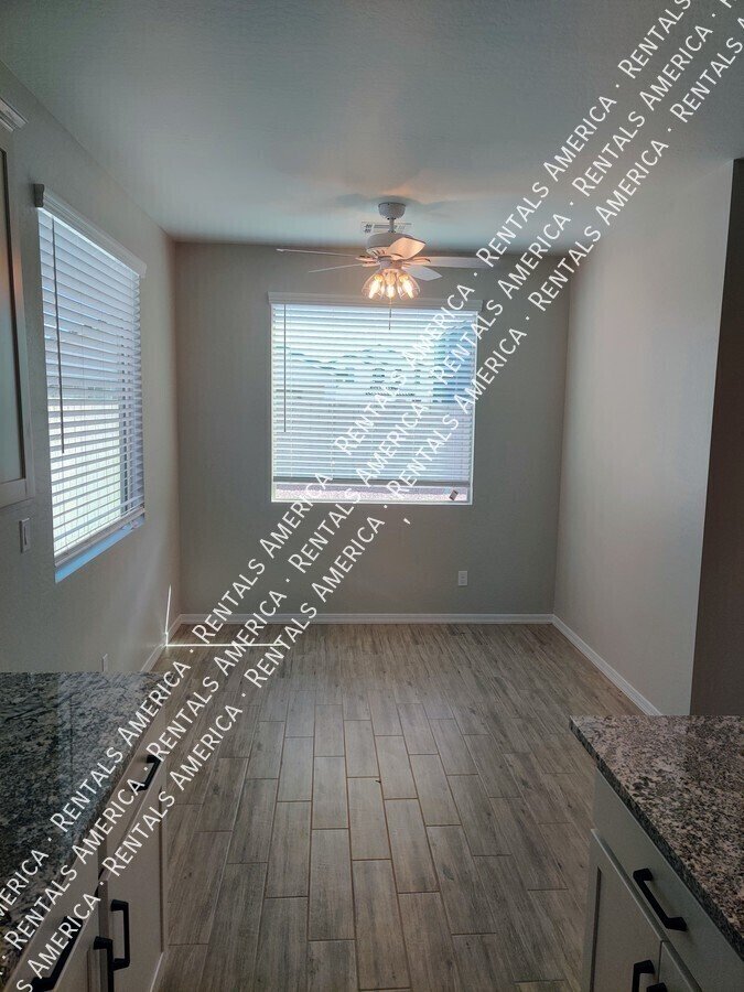 Move In Special! property image
