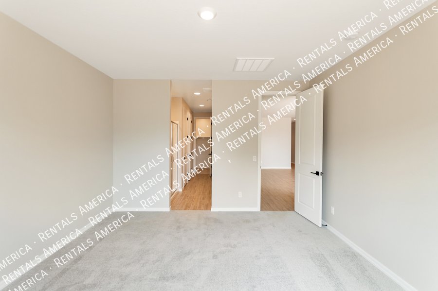 Move In Special! property image