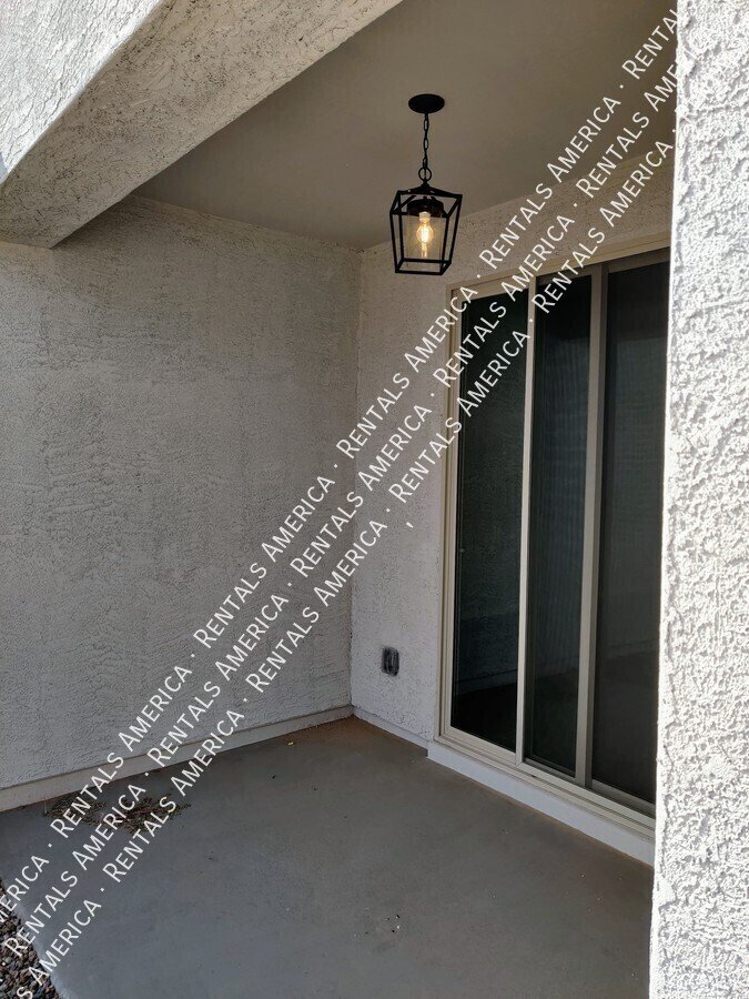 Move In Special! property image